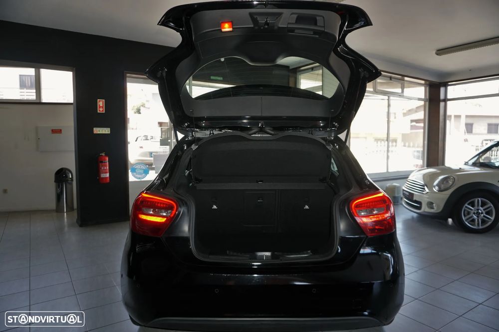 Mercedes-Benz A 180 d Urban - 30