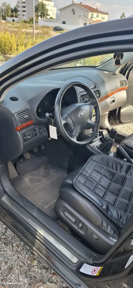 Toyota Avensis SW 2.0 D-4D - 5
