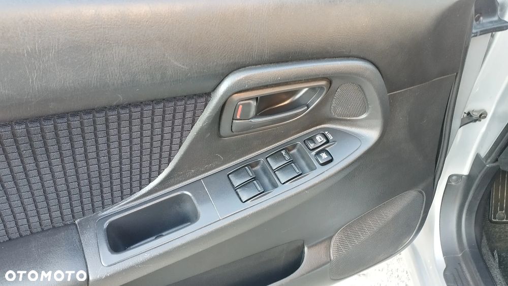 Subaru Impreza 1.6 TS - 19