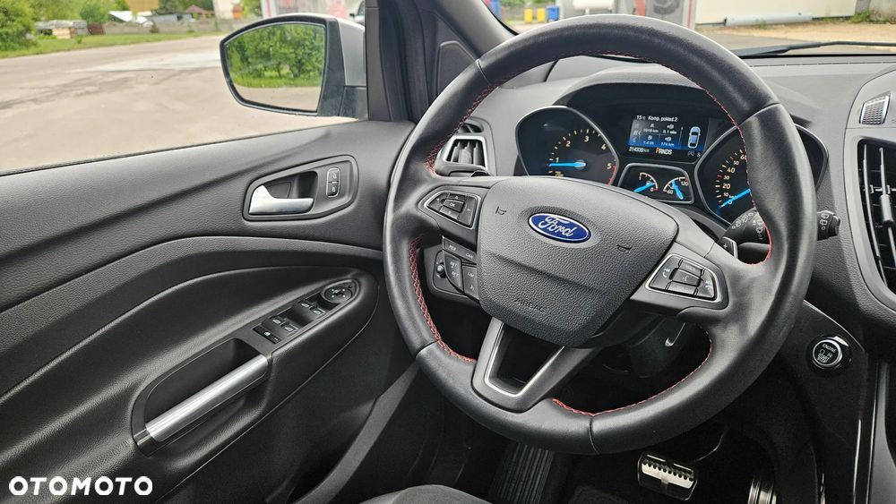 Ford Kuga 2.0 TDCi 4x4 ST-Line - 19