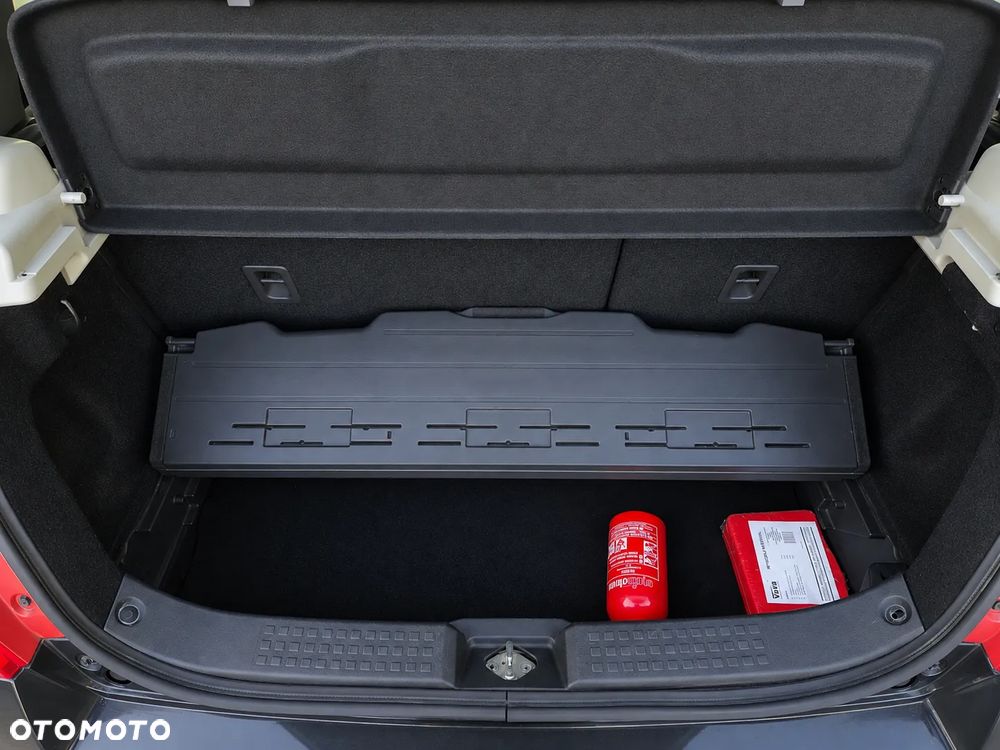 Suzuki Swift 1.3 Limited 25 - 17