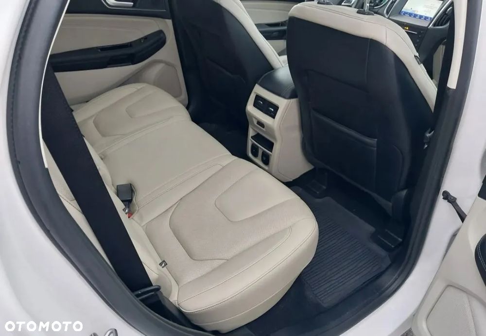 Ford Edge - 27