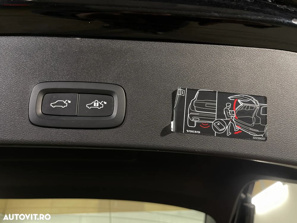 Volvo XC 40 T5 Recharge DKG Core - 19