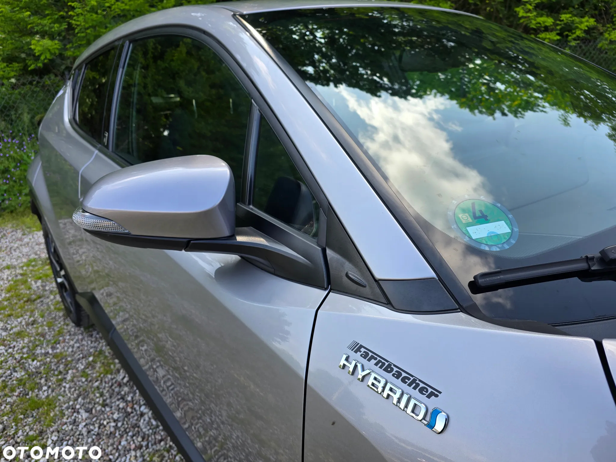 Toyota C-HR 1.8 Hybrid Team Deutschland - 11
