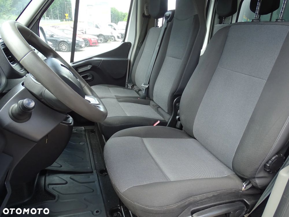 Renault MASTER DOKA - 24