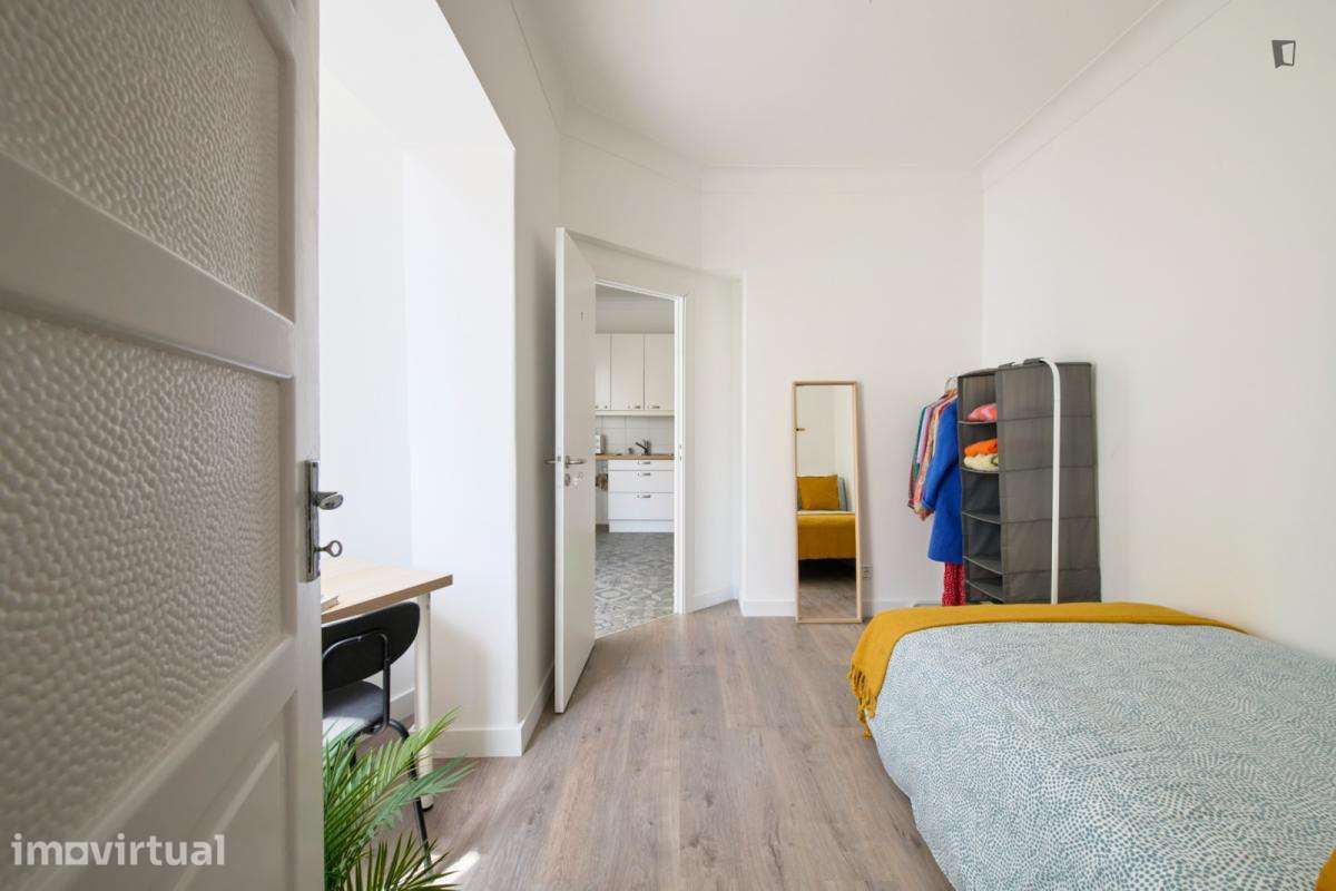 Quarto - localizado em Alvalade Lisbon - Grande imagem: 4/13