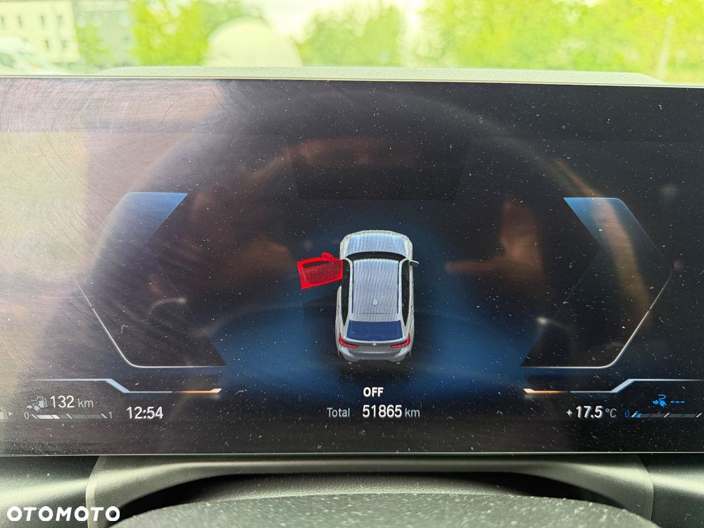 BMW Seria 3 330e PHEV xDrive M Sport - 13