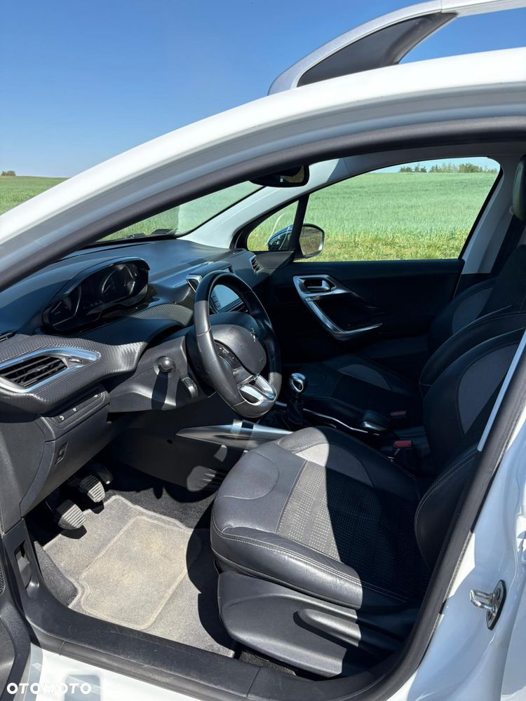 Peugeot 2008 e-HDi FAP 115 STOP & START Allure - 24