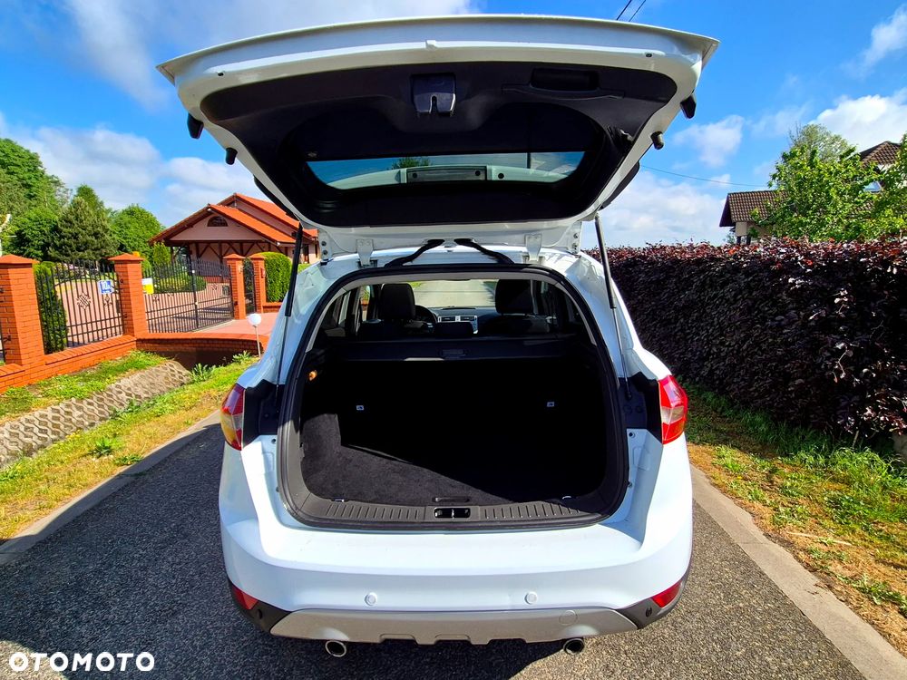 Ford Kuga 2.0 TDCi 4x4 Titanium - 22
