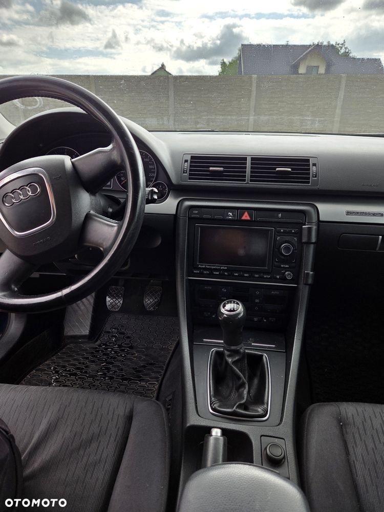 Audi A4 Avant - 6