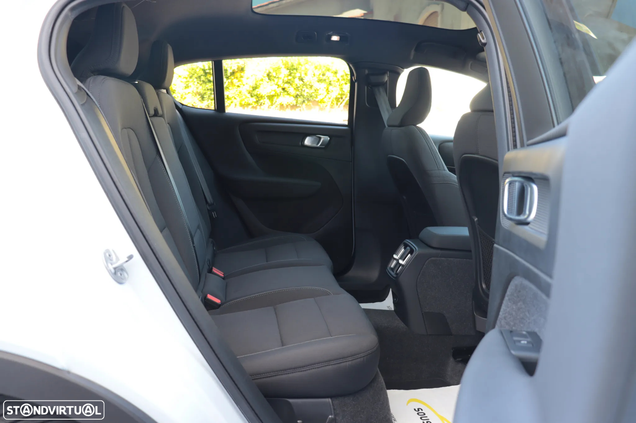 Volvo C40 Recharge Core - 15