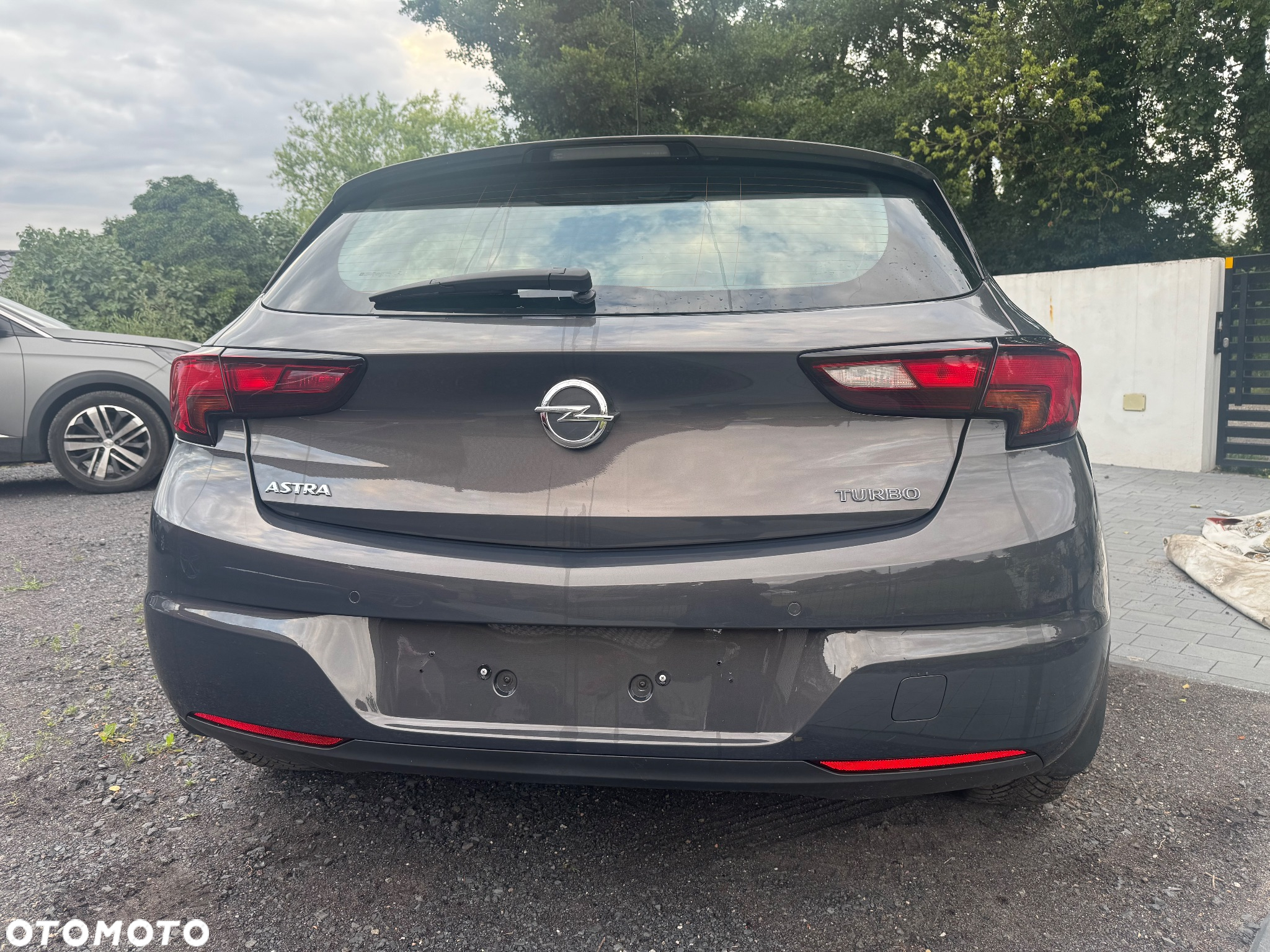 Opel Astra 1.4 Turbo Edition - 2