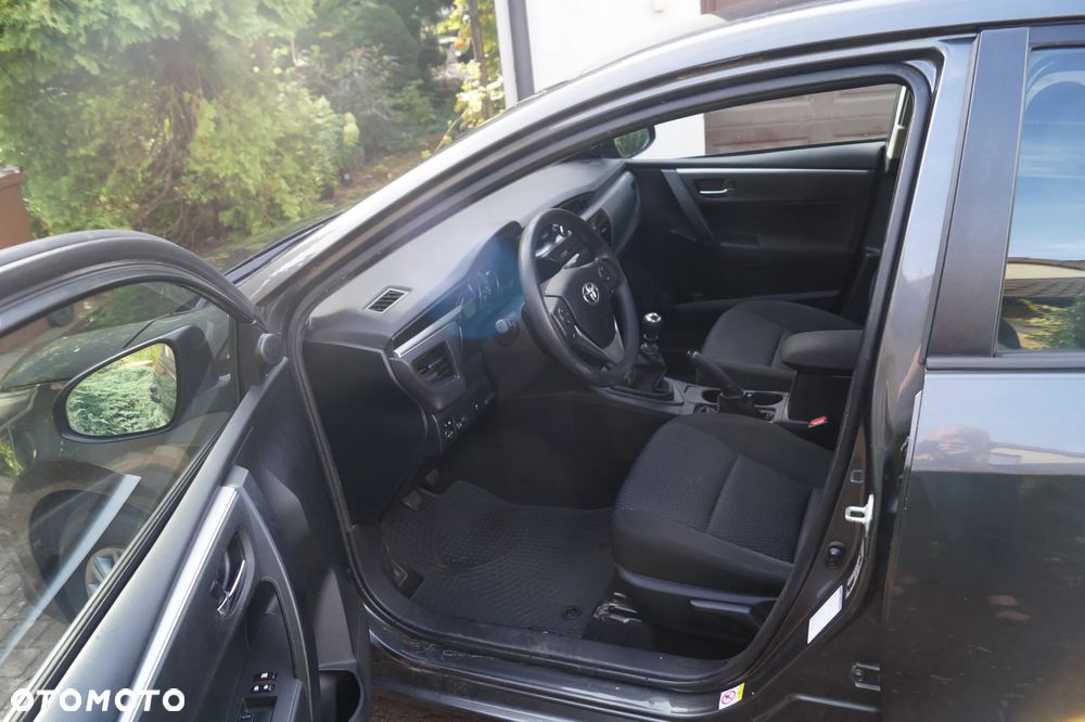 Toyota Corolla 1.6 Active - 9