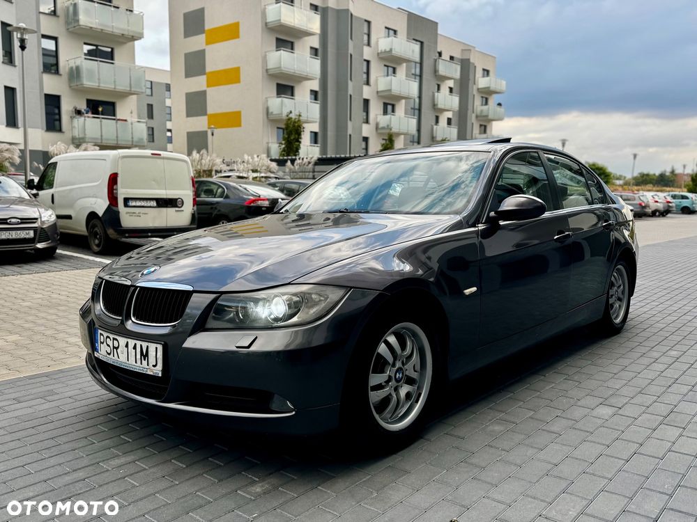 BMW Seria 3 318d - 3