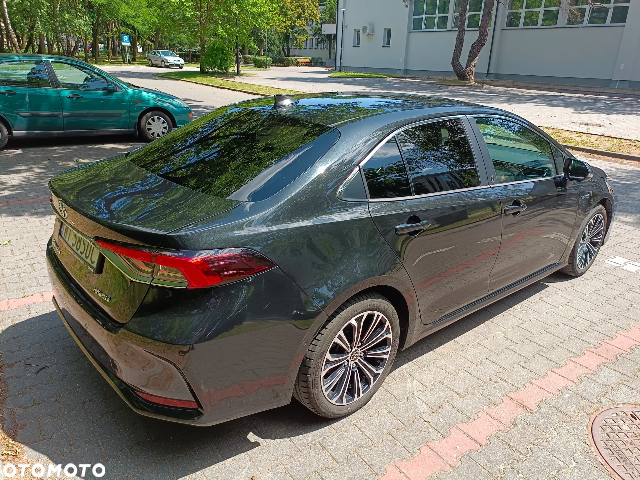 Toyota Corolla 1.8 Hybrid GPF Executive - 1