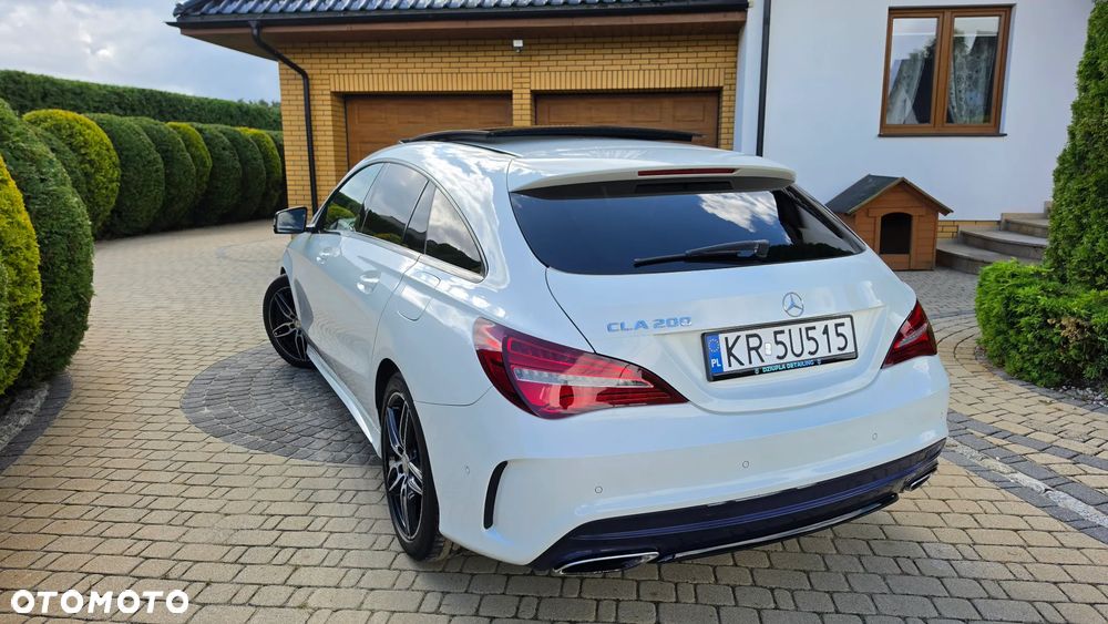 Mercedes-Benz CLA 200 7G-DCT AMG Line - 17