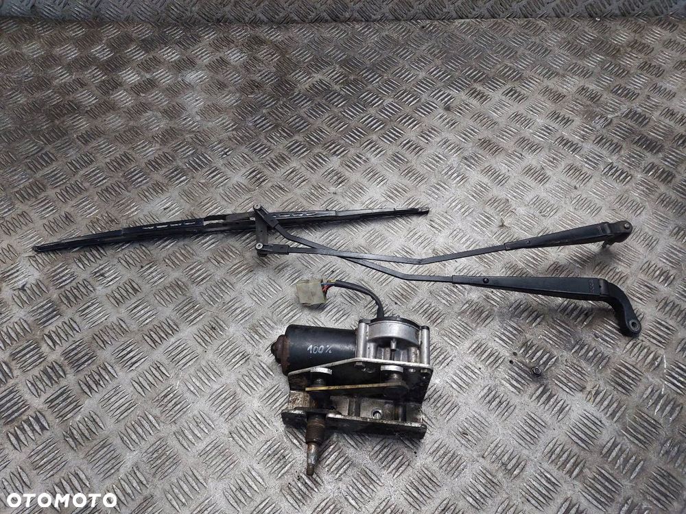 MECHANIZM WYCIERACZEK + SILNICZEK PRZÓD + RAMIONA LIGIER AMBRA I - 1