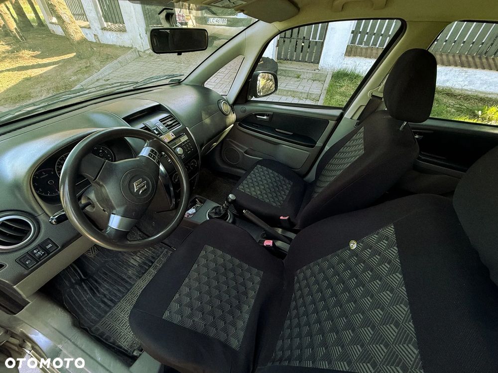 Suzuki SX4 - 14