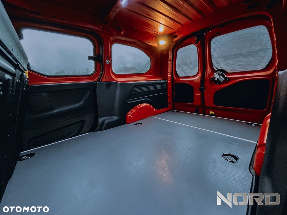 Peugeot Partner 4x4 Long Asphalt - 17