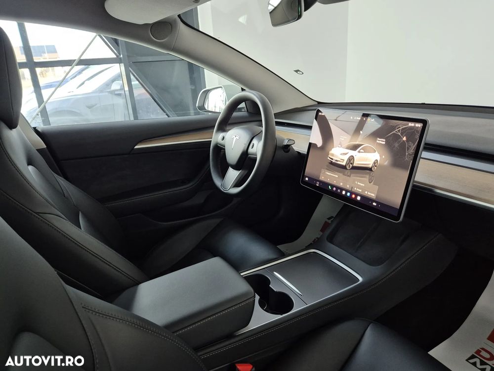 Tesla Model 3 Standard Reichweite Plus Hinterradantrieb - 8