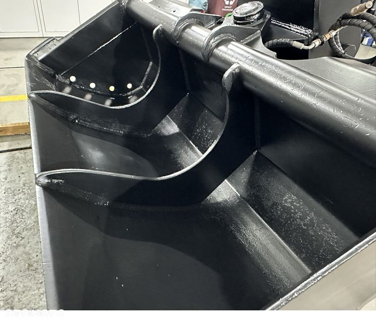 Hitachi ZX 170W-5B - 6