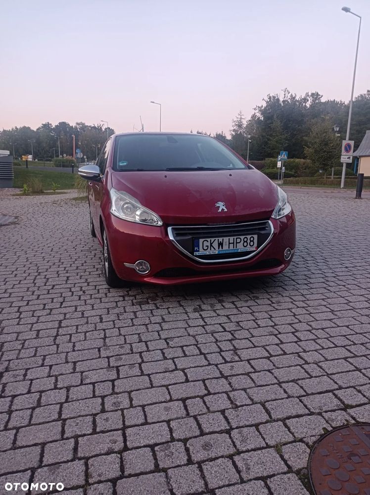 Peugeot 208 120 VTI Allure - 6