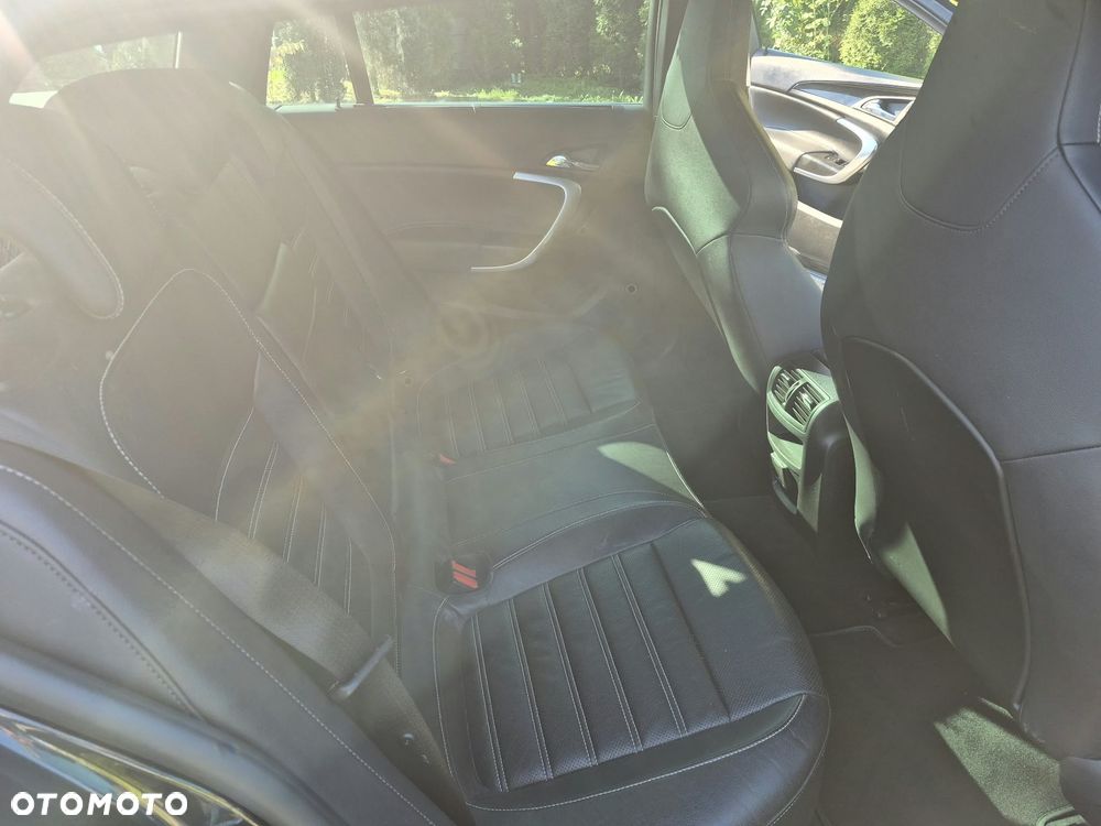 Opel Insignia - 15