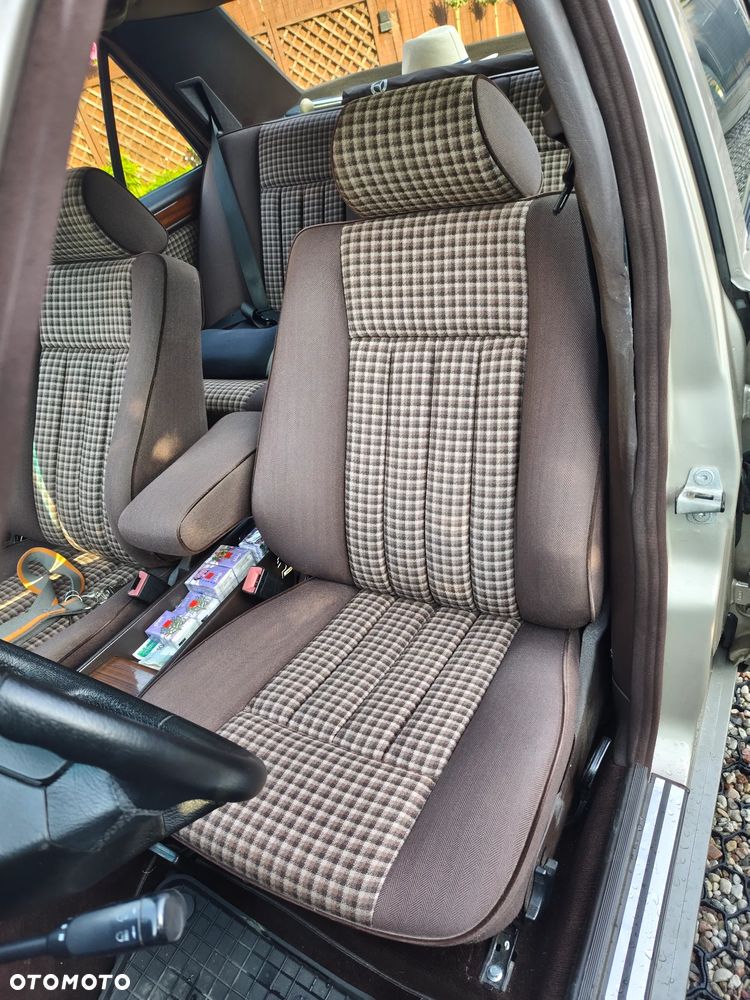 Mercedes-Benz W124 (1984-1993) - 7
