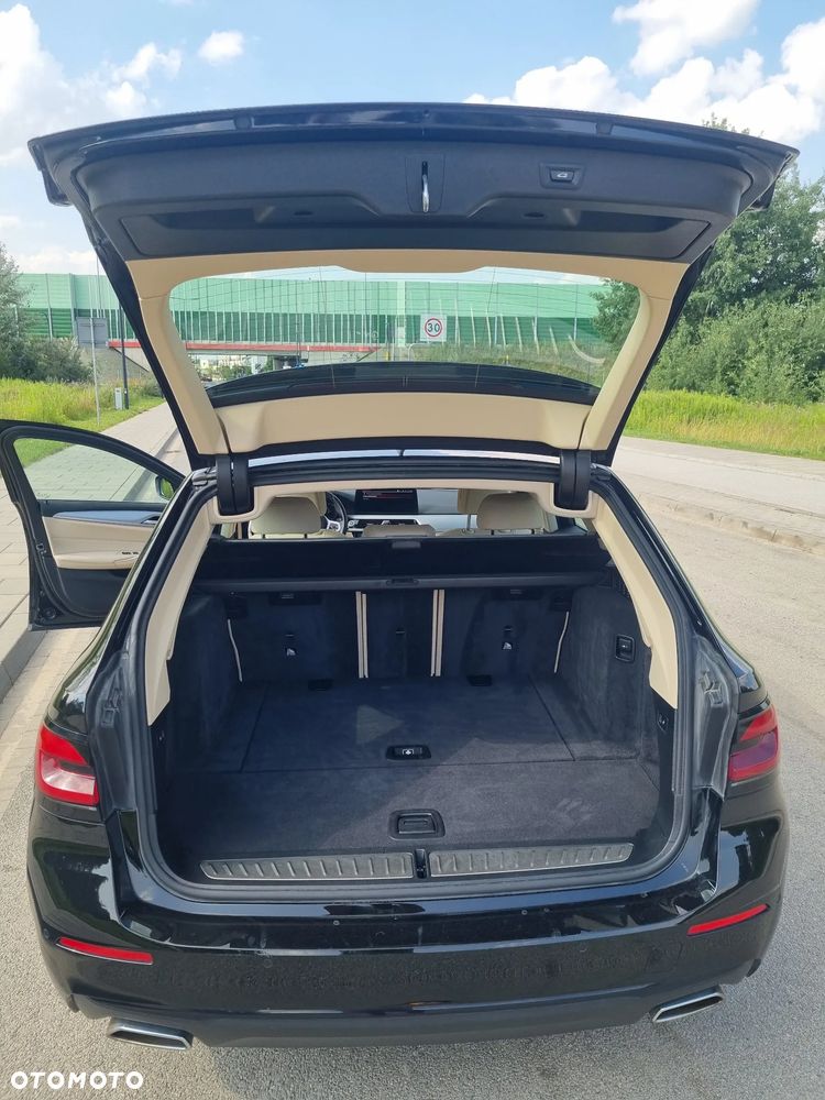 BMW Seria 5 518d mHEV - 20