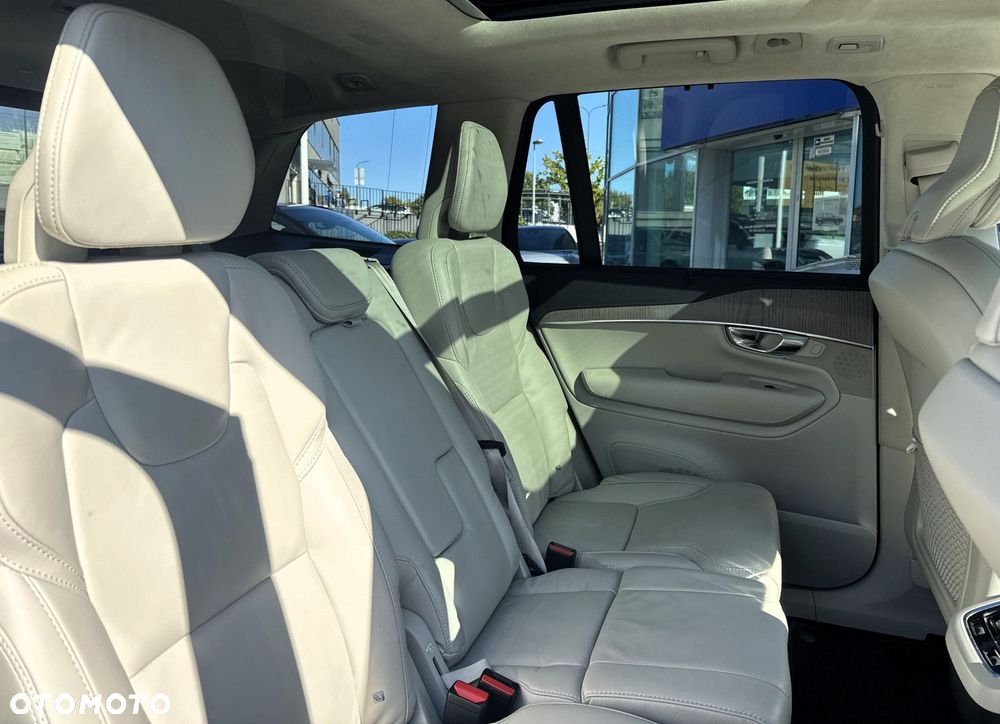 Volvo XC 90 - 27