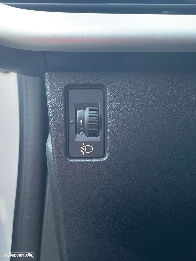 Peugeot 207 SW 1.6 HDi Outdoor - 34