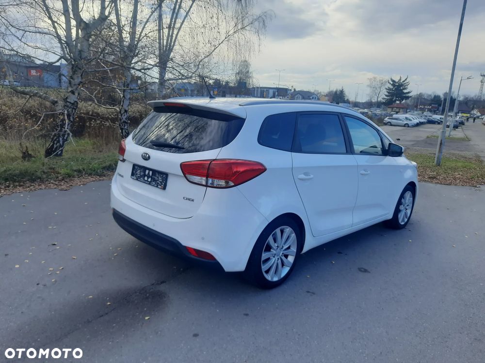Kia Carens 1.7 CRDi M EU6 - 6