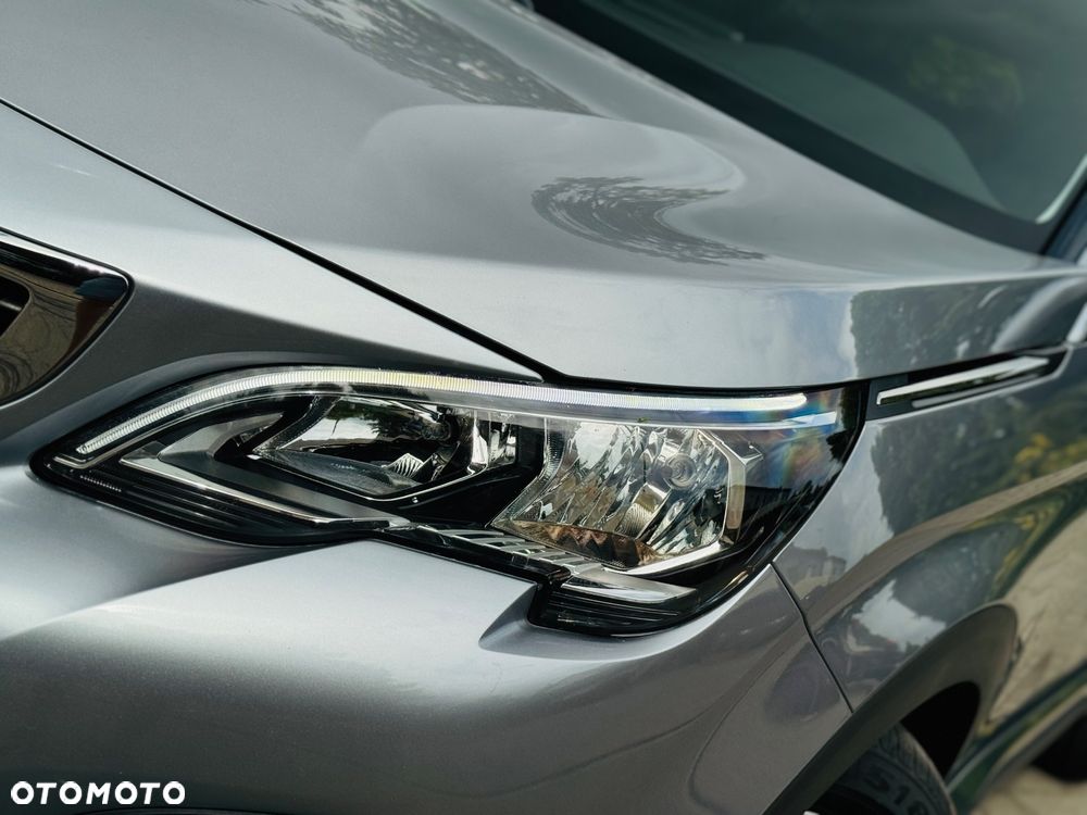 Peugeot 3008 BlueHDi 130 Stop & Start EAT8 Allure - 19
