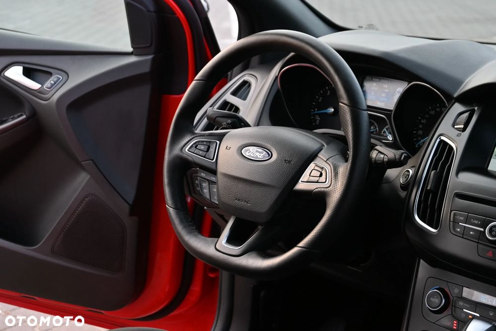 Ford Focus 1.5 EcoBoost STart-Stopp-System ST-LINE X - 23