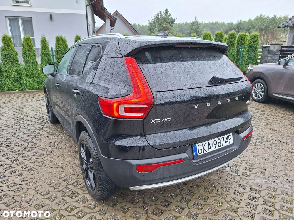 Volvo XC 40 D3 Momentum - 4