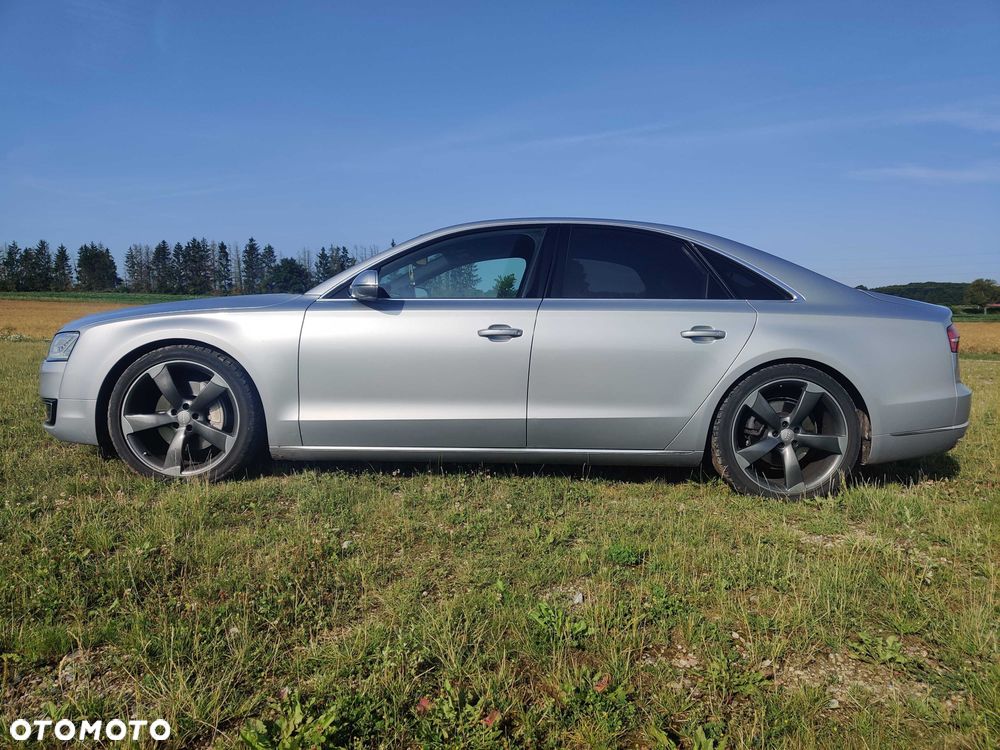 Audi A8 - 6