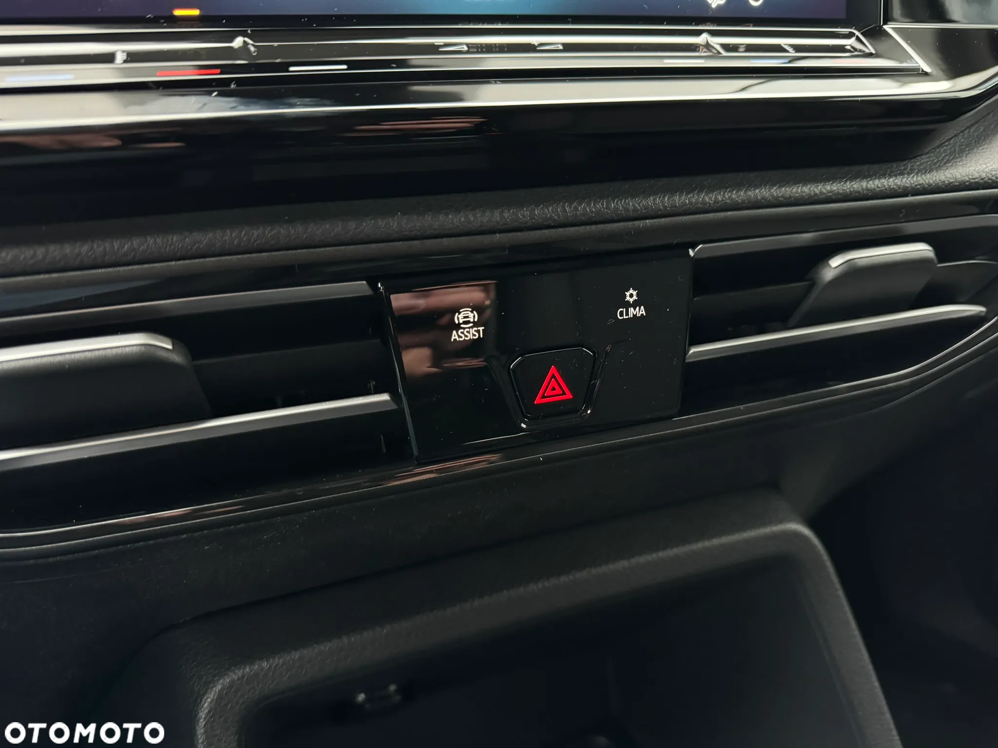 Volkswagen Caddy Maxi Cargo - 24
