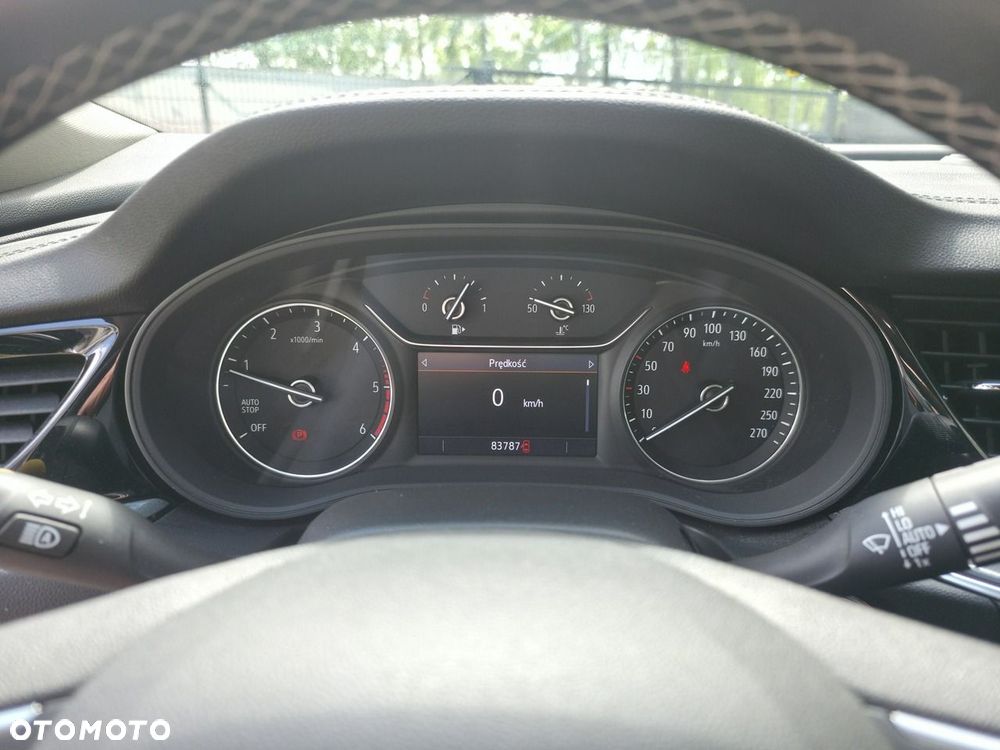 Opel Insignia - 25