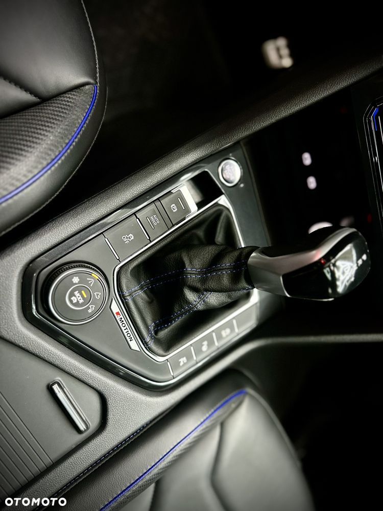 Volkswagen Tiguan - 33