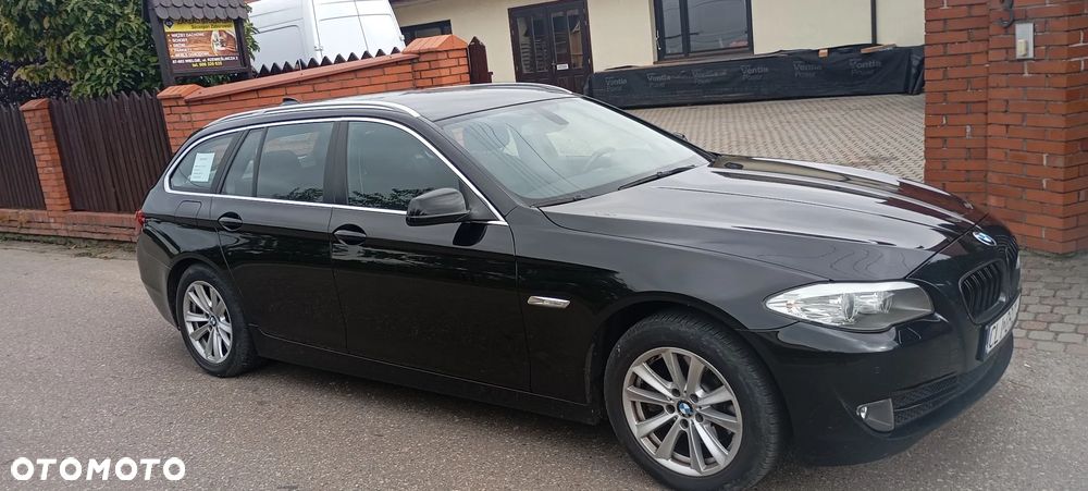 BMW 5 Series 2011 photo 4