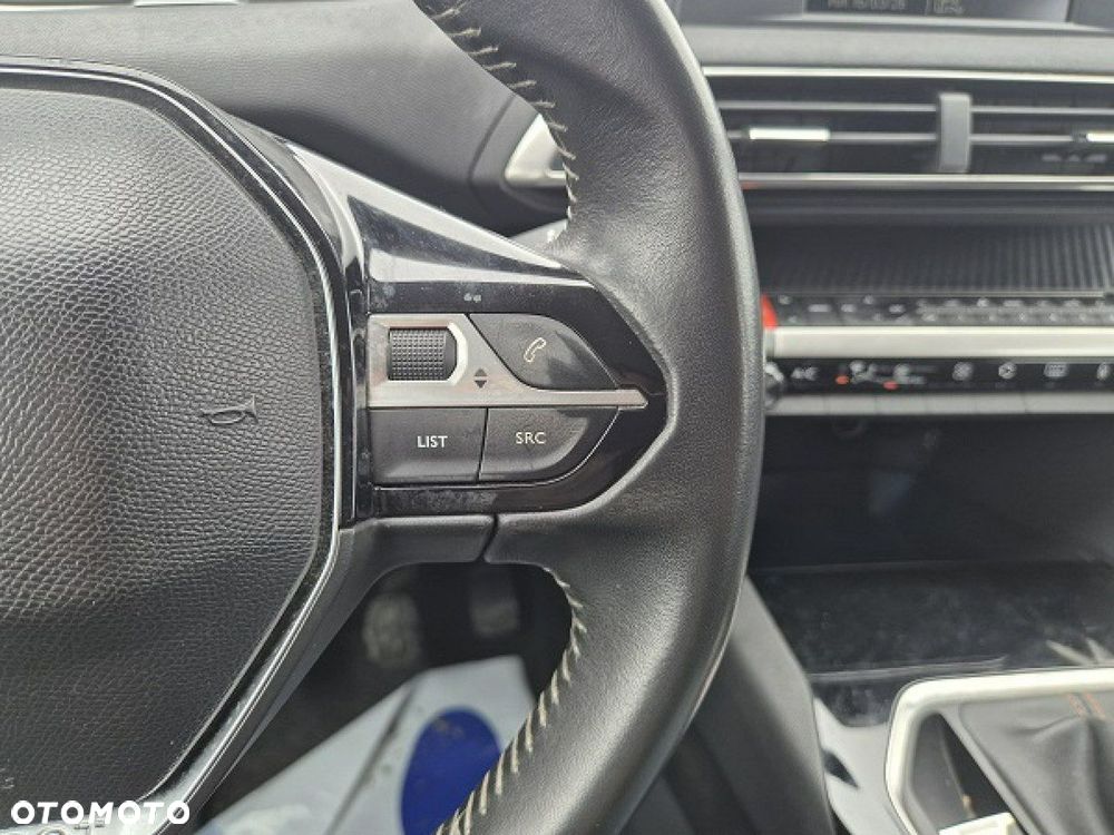 Peugeot 3008 - 17