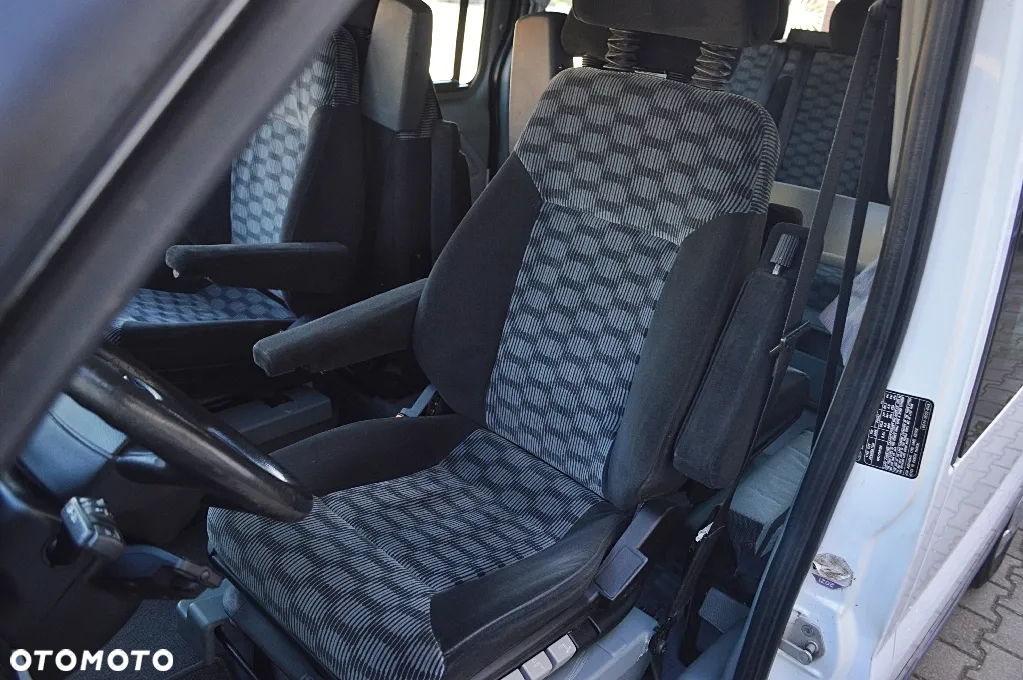 Ford Transit - 15