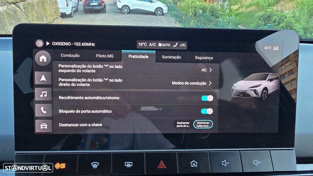 MG MG4 64 kWh Luxury - 33