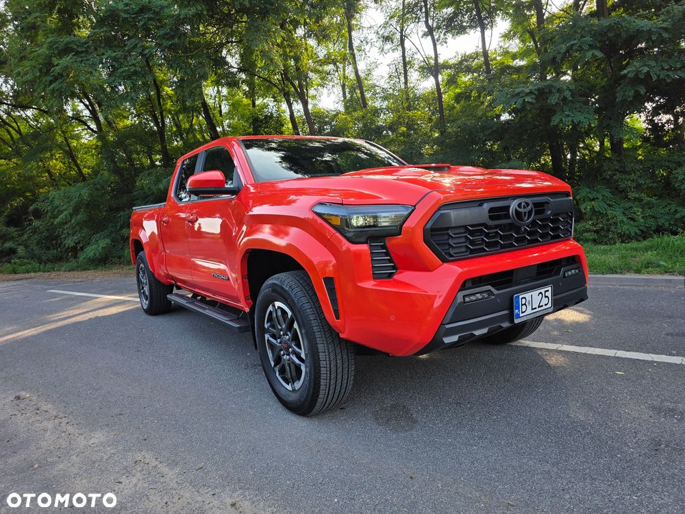 Toyota Tacoma - 21