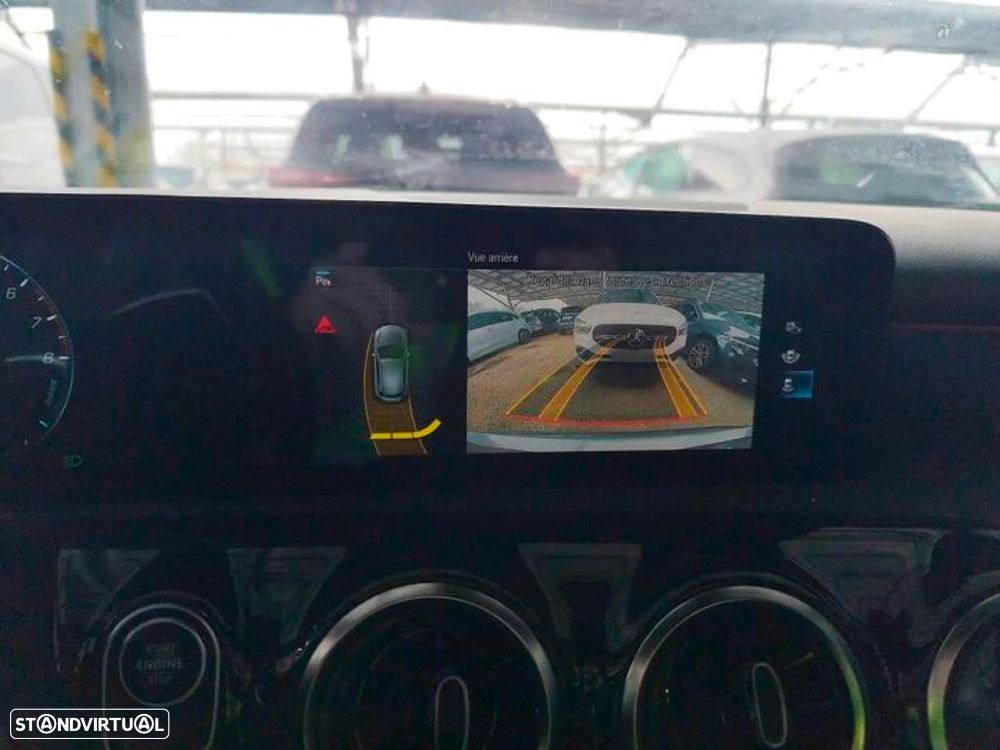 Mercedes-Benz A 250 e AMG Line - 9