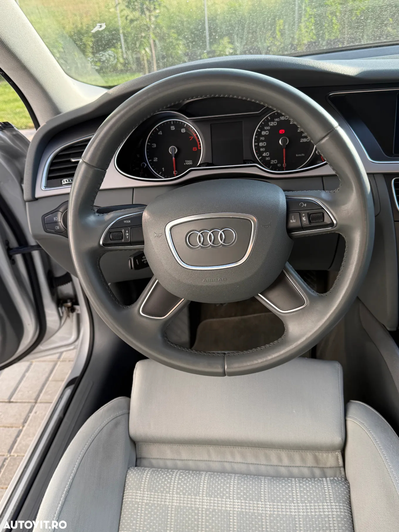 Audi A4 Avant 1.8 TFSI Ambiente - 17