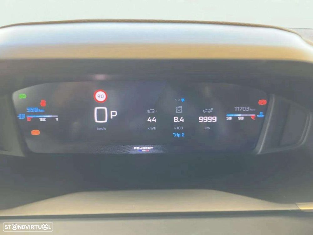 Peugeot 2008 1.2 PureTech Allure EAT8 - 13
