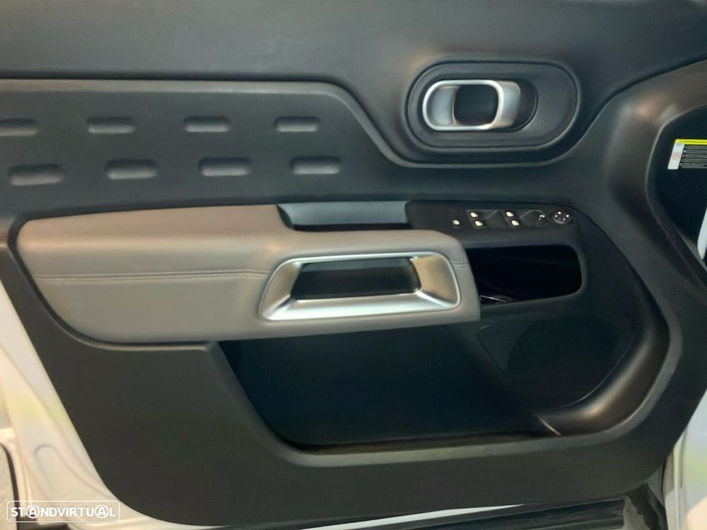 Citroën C5 Aircross 1.6 Hybrid Shine e-EAT8 - 11