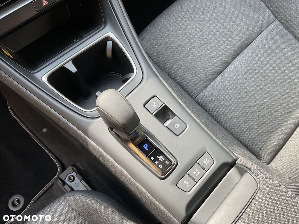 Lexus LBX 1.5 Hybrid - 26