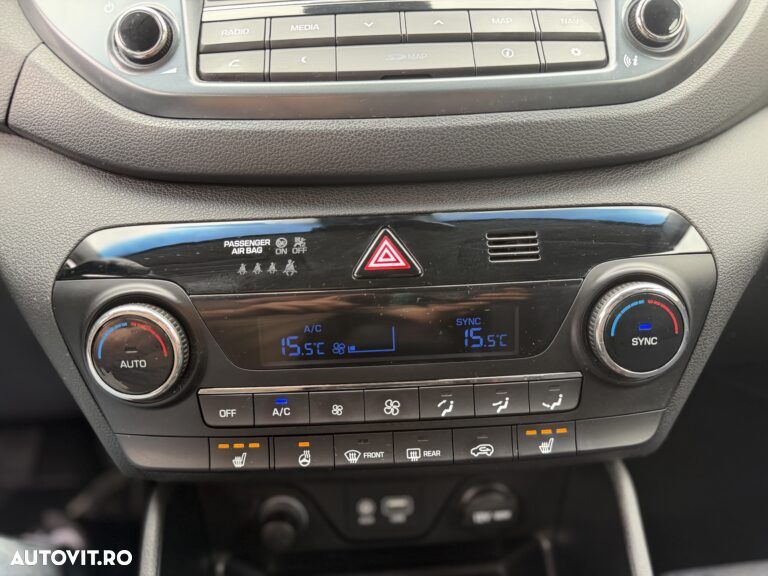 Hyundai Tucson 2.0 CRDI 4WD Advantage - 32